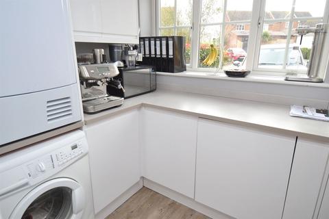 13 Blackberry Way, Whitstable, CT5 3BS