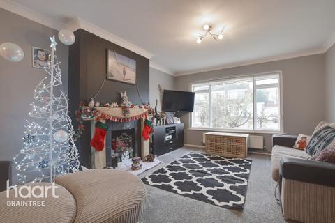 5 Elm Walk, Rayne, Braintree, CM77 6ES