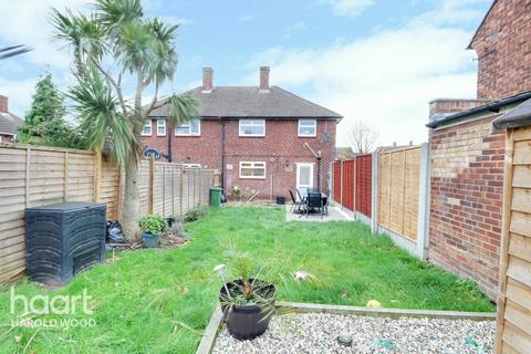 20 Longtown Close, Romford, RM3 7QP