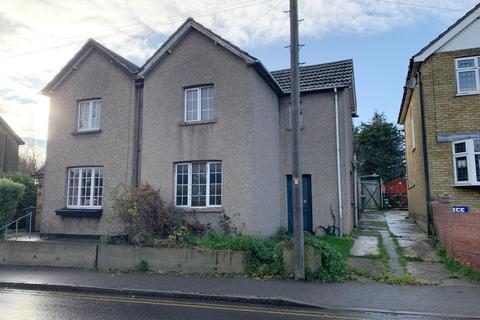 18 Ship Lane, Aveley, South Ockendon, RM15 4HB
