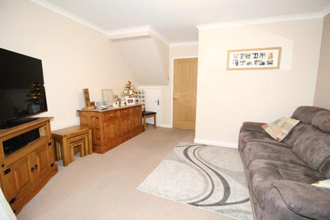 8 Butts Close, Honiton, EX14 2FS