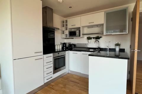 2 bedroom apartment to rent, La Salle, Leeds Dock