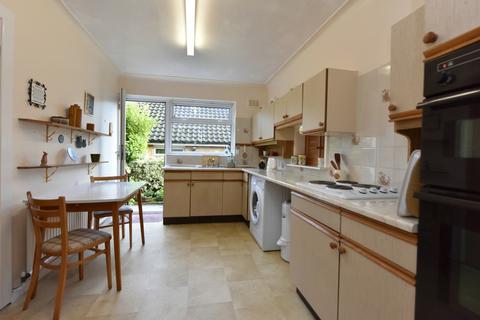 18 Lynwood Avenue, Aughton, Ormskirk, L39 5BB