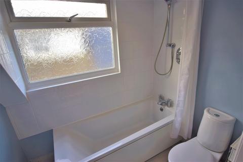 4 Pine Close, Ash Vale, Aldershot, GU12 5LD