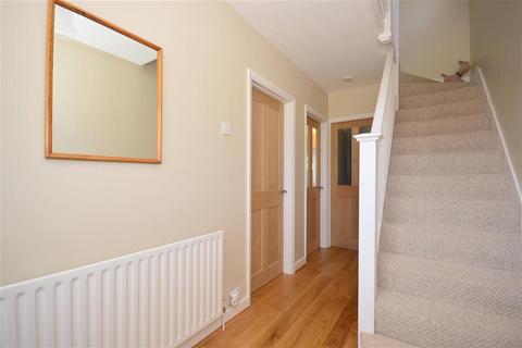 2 Hitchings Way, Reigate, RH2 8EW