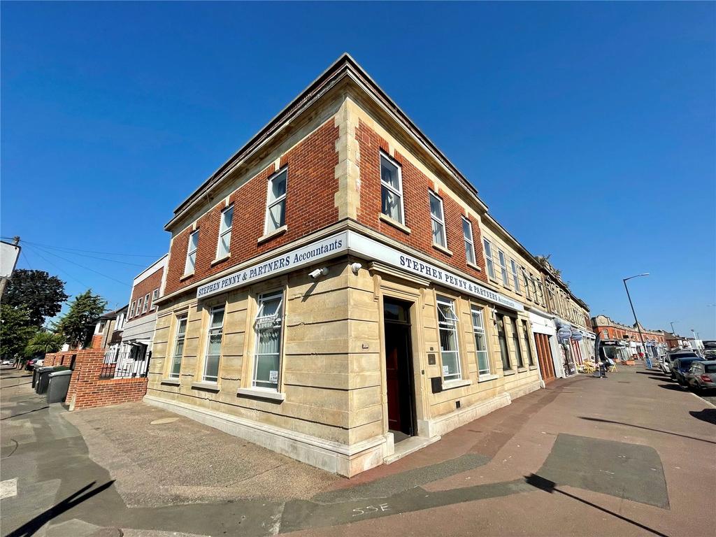 2 bedroom apartment to rent