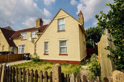 4 bedroom semi-detached house to rent, Brassey Road, Bournemouth, BH9