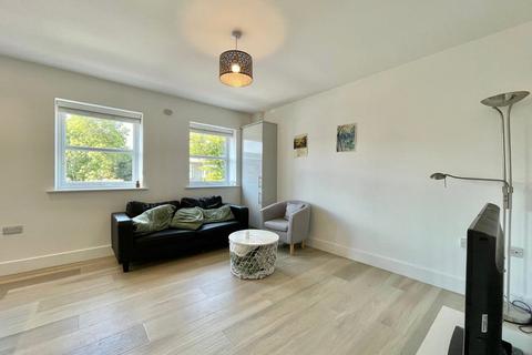 2 bedroom apartment to rent, Ashton Road, Bournemouth, BH9