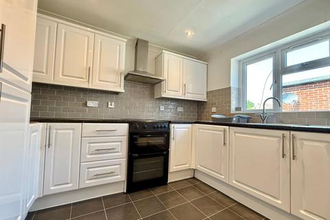 2 bedroom apartment to rent, Wimborne Road, Bournemouth, BH9