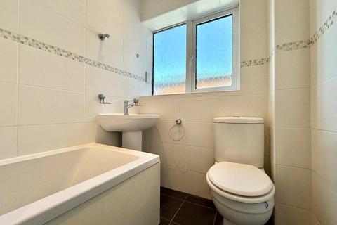 2 bedroom apartment to rent, Wimborne Road, Bournemouth, BH9