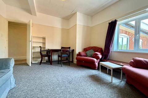 2 bedroom apartment to rent, Wimborne Road, Bournemouth, BH9