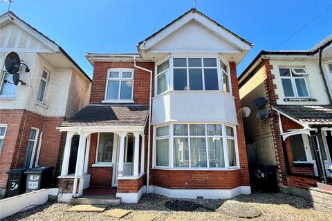 5 bedroom detached house to rent, Bingham Road, Bournemouth, BH9