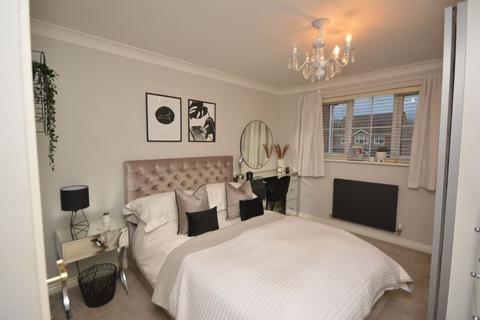9 Wrenwood, Neath, SA10 7PU