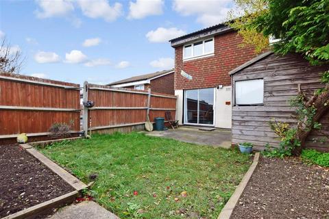 19 Kinross Close, Chatham, ME5 7RS
