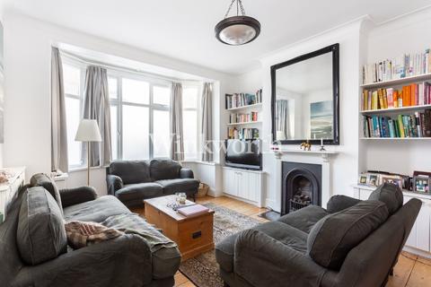 63 Keston Road, London, N17 6PJ