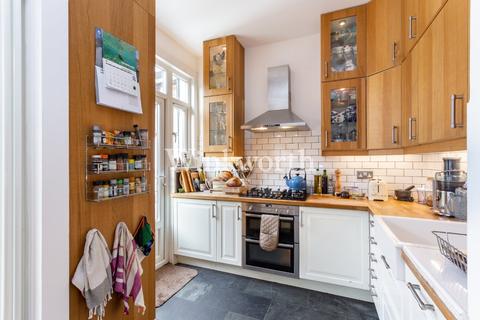63 Keston Road, London, N17 6PJ