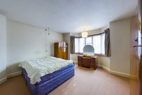 95 North View, Pinner, HA5 1PX