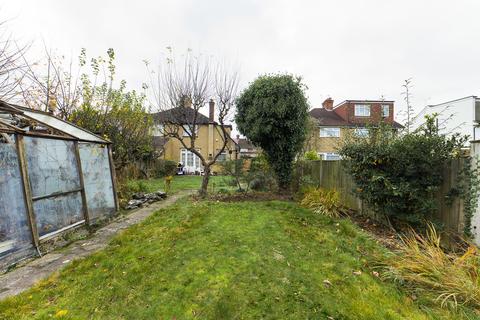 95 North View, Pinner, HA5 1PX