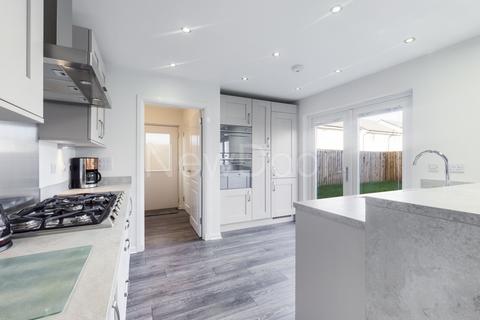 20 Birchtree Road, Bishopton, PA7 5FY