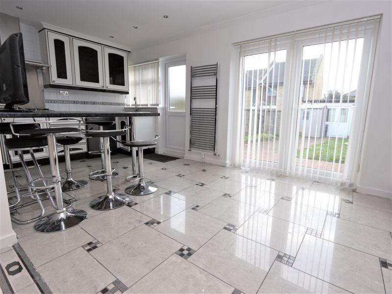 Billet Road, Walthamstow E17 4 bed house £1,950 pcm (£450 pw)