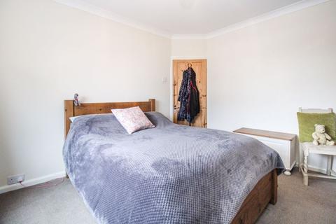 16 Hall Avenue, Leek, ST13 6BU