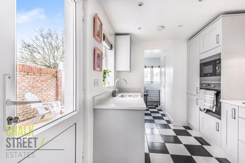 64 Salisbury Road, Romford, RM2 5TP