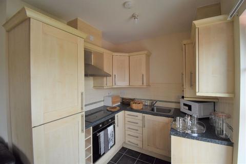 3 bedroom flat to rent, Flat 1a Broom Street