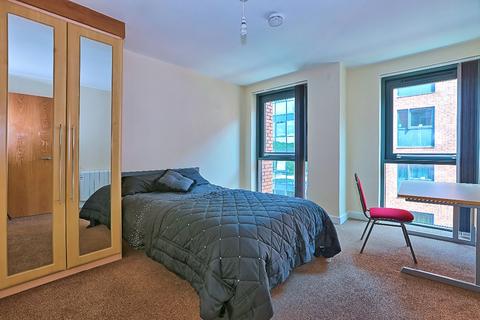 4 bedroom apartment to rent, Apt 5 Devonshire Point