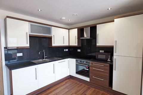 3 bedroom apartment to rent, Apt 6 Devonshire Point