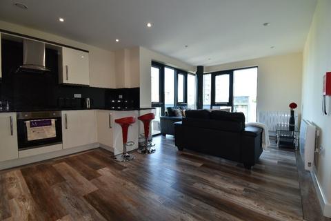 3 bedroom apartment to rent, 50 Ecco