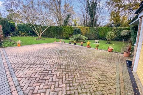 101 Birmingham Road, Warwick, CV34 5XW