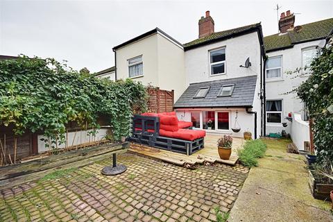 70 Reginald Road, Bexhill-on-sea, TN39 3PG