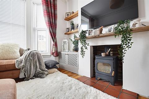 70 Reginald Road, Bexhill-on-sea, TN39 3PG