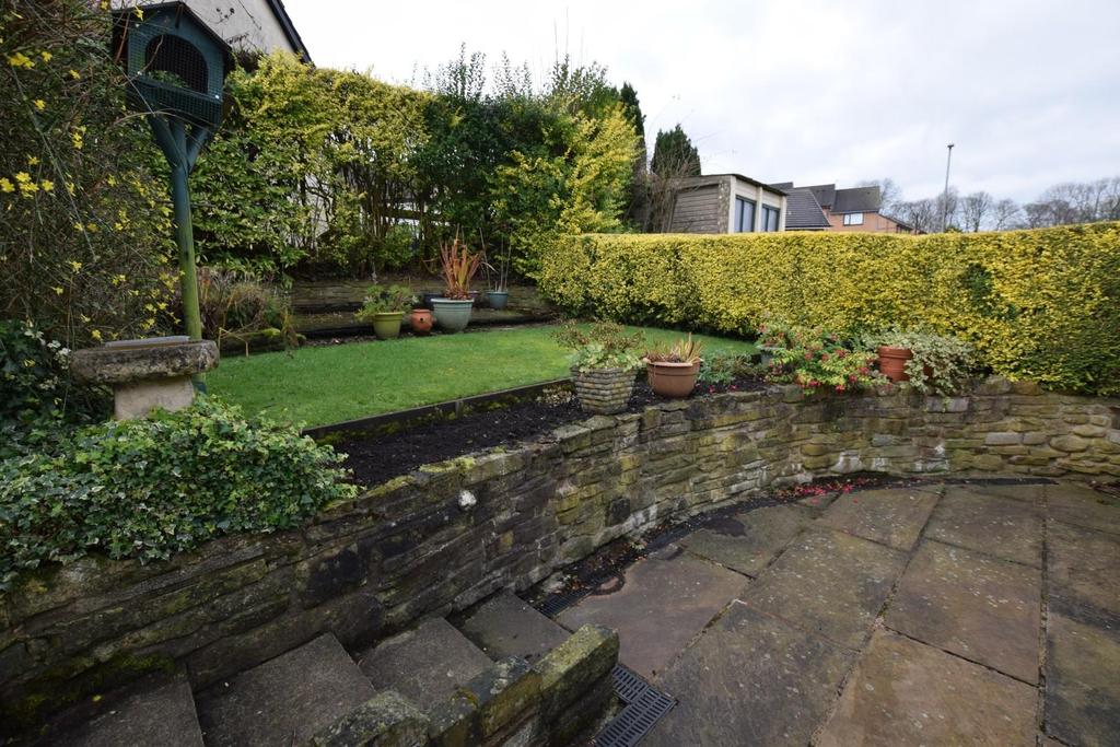 Ighten Road, Burnley 2 bed semidetached bungalow £700 pcm (£162 pw)