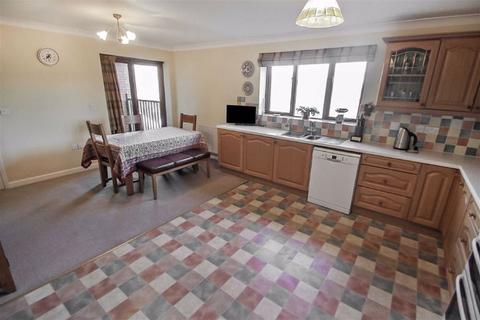 Edge Hill Presteigne Road, Knighton, LD7 1HY
