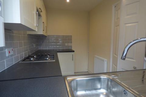 2 bedroom terraced house to rent, Rodeheath, Luton