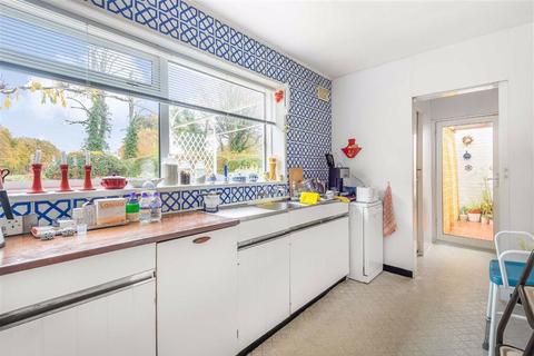 13 Sunset View, Barnet, EN5 4LB
