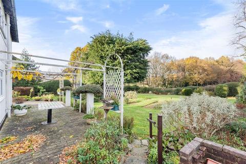 13 Sunset View, Barnet, EN5 4LB