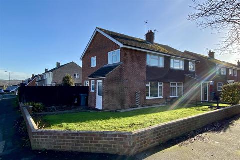 21 Ashley Drive, Gonerby Hill Foot, Grantham, NG31 8JL
