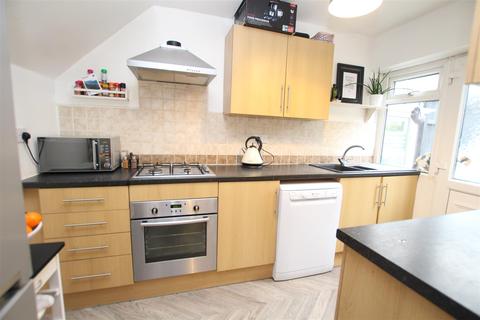 56 Hall Road, Bradford, BD2 2DZ