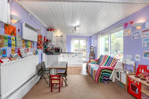 23 Dalmeny Road, Carshalton, SM5 4PW