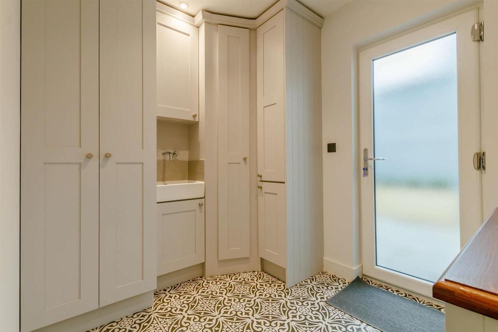 8445987-interior13-800.jpg