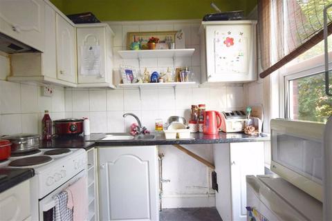 Flat 4, 61 Denmark Road, Gloucester, GL1 3JJ