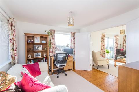 6 Murley Close, Crediton, EX17 2DU