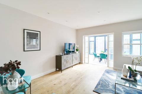 3 Accommodation Road, Barnet, EN4 8FT