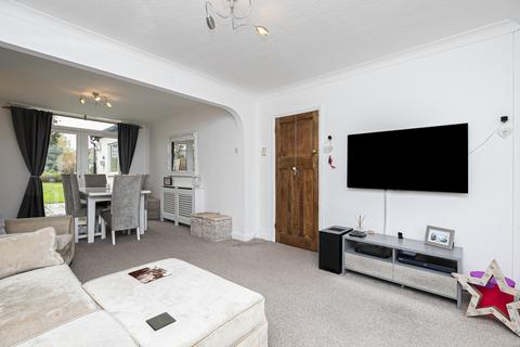 20 Laburnum Road, Coopersale, Epping, CM16 7RA