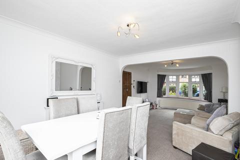 20 Laburnum Road, Coopersale, Epping, CM16 7RA