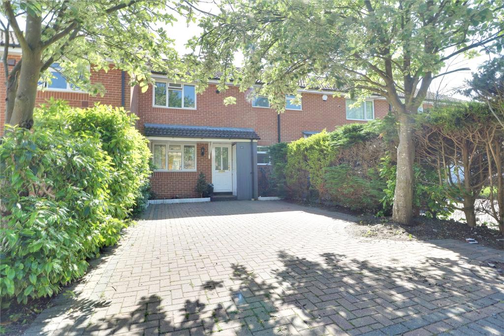 Evenlode Way, Sandhurst, Berkshire, GU47 3 bed house £375,000