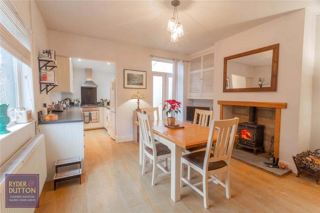 Kitchen-Dining Room: