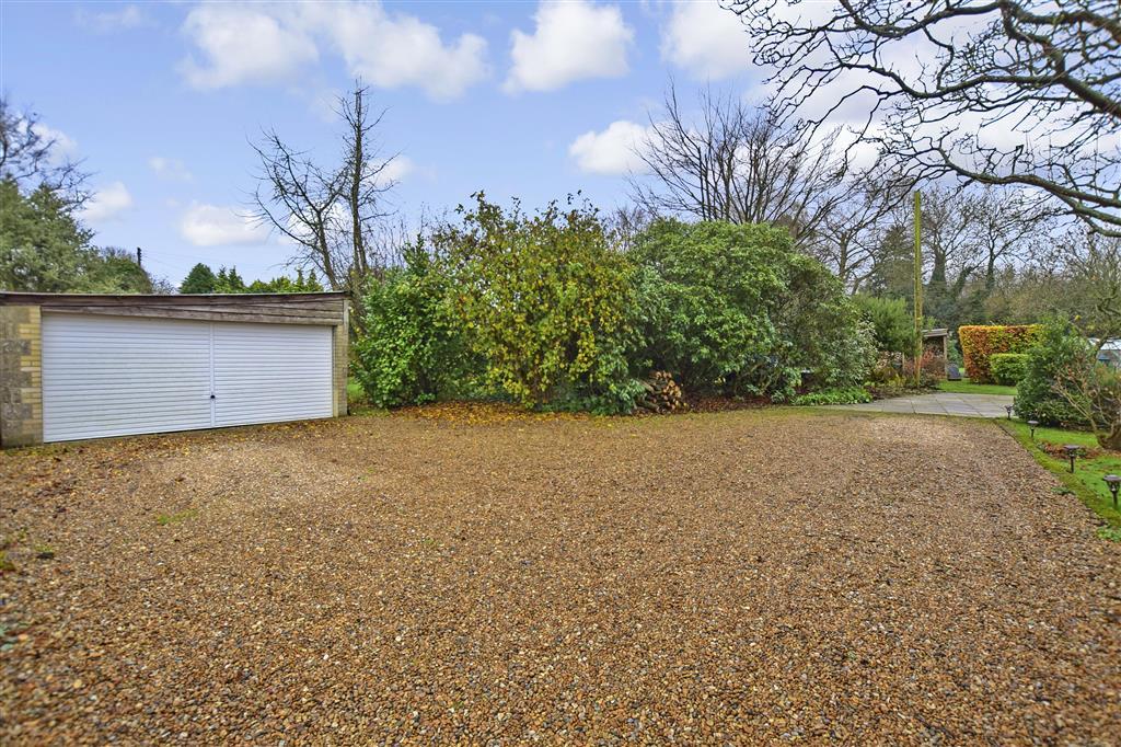 Driveway/Parking